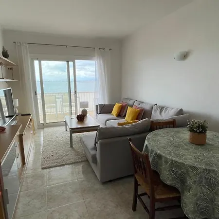 Bonito Apartamento En Con Vistas Al Mar Roses