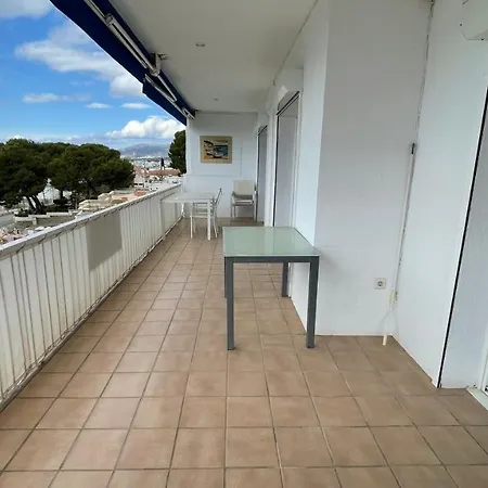 Bonito Apartamento En Con Vistas Al Mar Roses